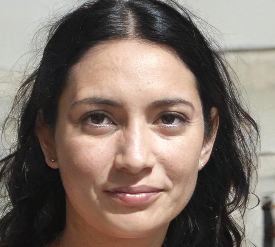 Portrait de Sophie Martineau, spécialiste en portefeuille diversifié
